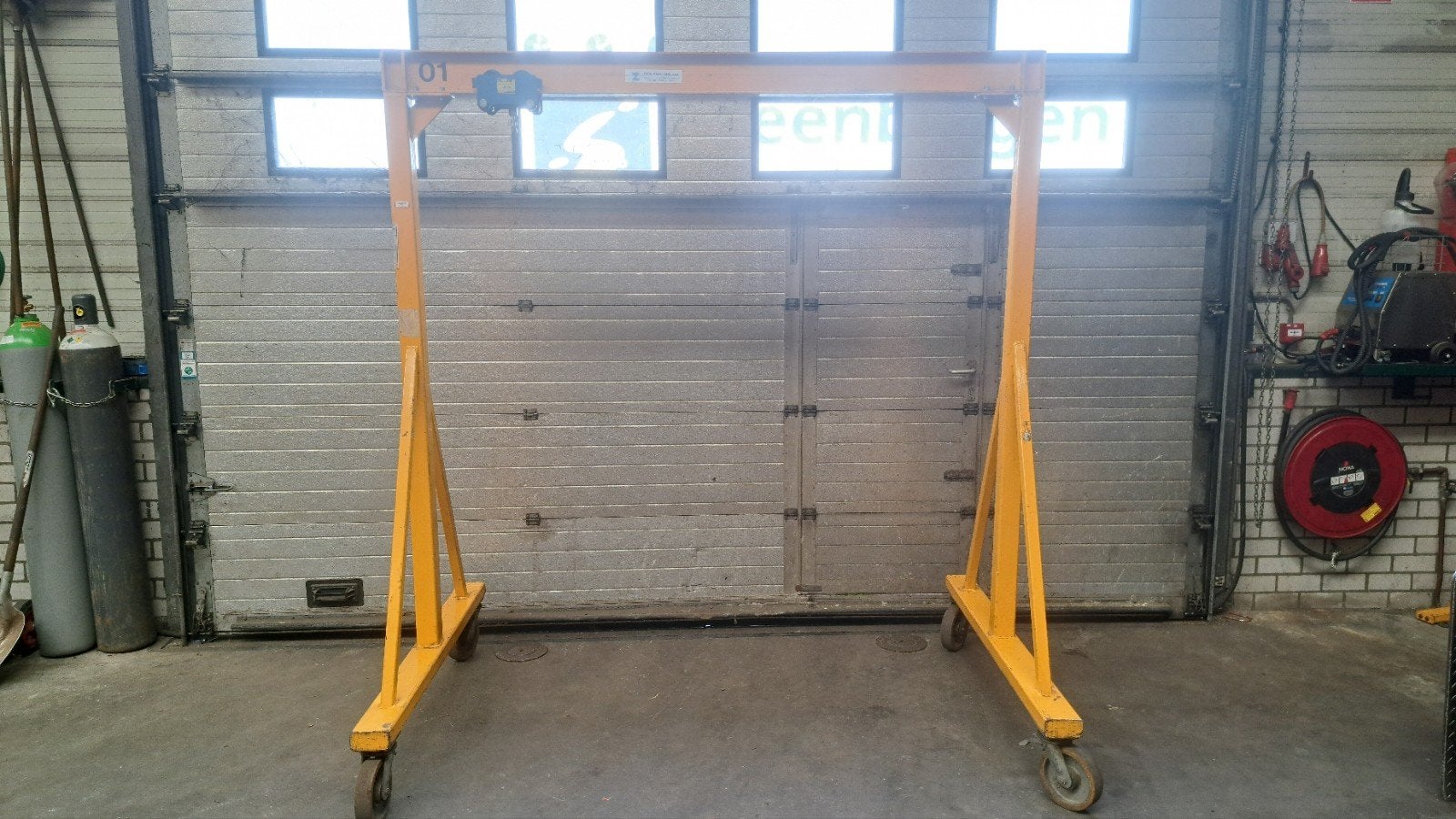 Demontabele portaalkranen 500kg 3 stuks, Ophalen