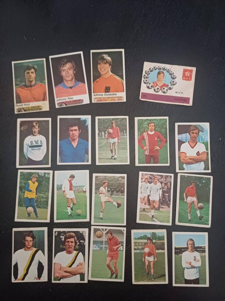 Voetbalplaatjes en sportplaatjes - Diverse collectie, Ophalen of Verzenden, Gebruikt, Overige sporten, Poster, Plaatje of Sticker