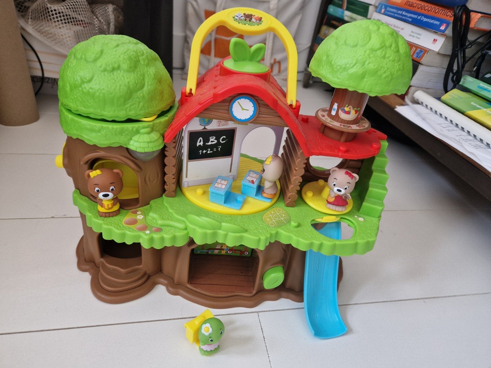 Vrolijk boomhuis speelset met geluid en licht, Kinderen en Baby's, Speelgoed | Overig, Ophalen of Verzenden, Gebruikt, Jongen of Meisje
