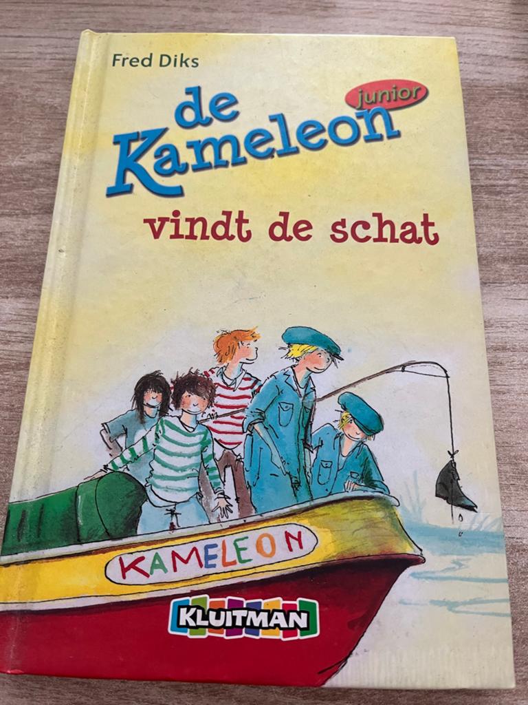 De Kameleon vindt de schat - Fred Diks (Junior), Ophalen of Verzenden, Zo goed als nieuw, Fictie algemeen