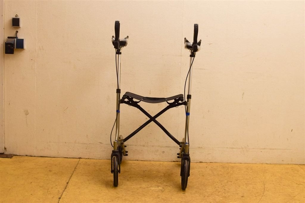 Rollator met onderarmschalen 47711, Diversen, Rollators, Ophalen of Verzenden, Gebruikt