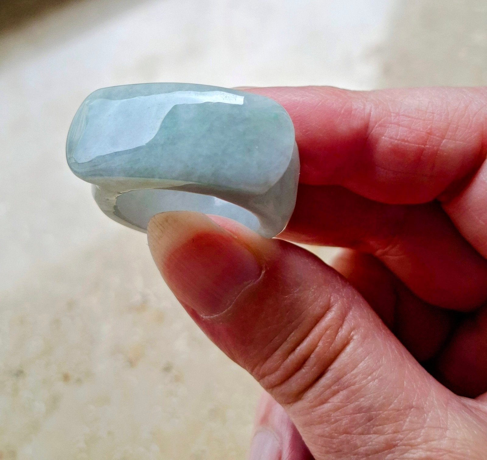 Jadeïte A zadelring lichtgroene Jade iets aparts, Overige materialen, Overige kleuren, 20 of groter, Ophalen of Verzenden