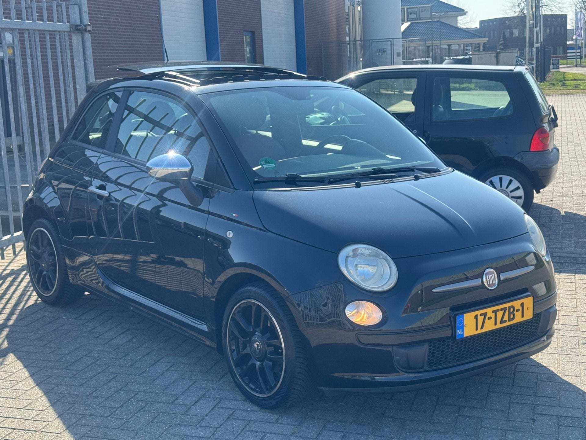 Fiat 500 0.9 TwinAir Plus Abarth NL AUTO NAP! Pano schuif l, Auto's, Voorwielaandrijving, Euro 5, 86 pk, Gebruikt