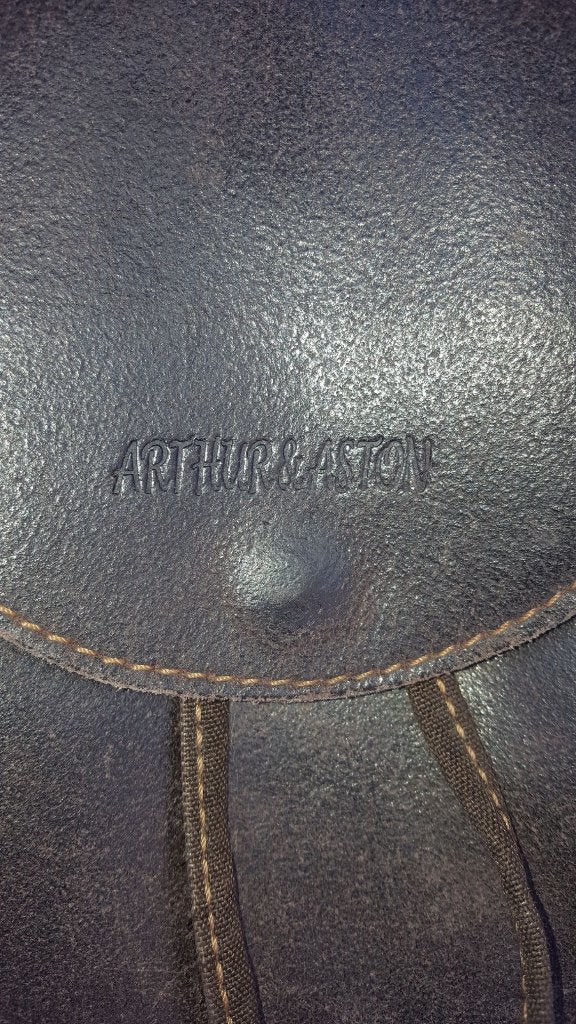 Arthur & Aston tas rugtasje, bruin leer. Prima conditie 5A28, Tweedehands verkoop, Tweedehands verkoop, Gebruikt, Bruin