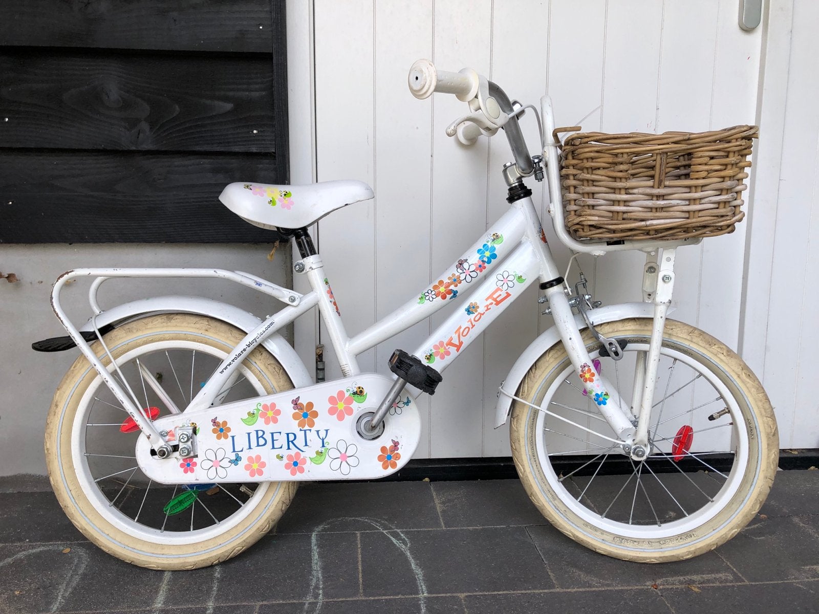 Leuke kinderfiets met mandje, voor 5-6 jaar, Ophalen, Gebruikt, Terugtraprem, 16 tot 20 inch