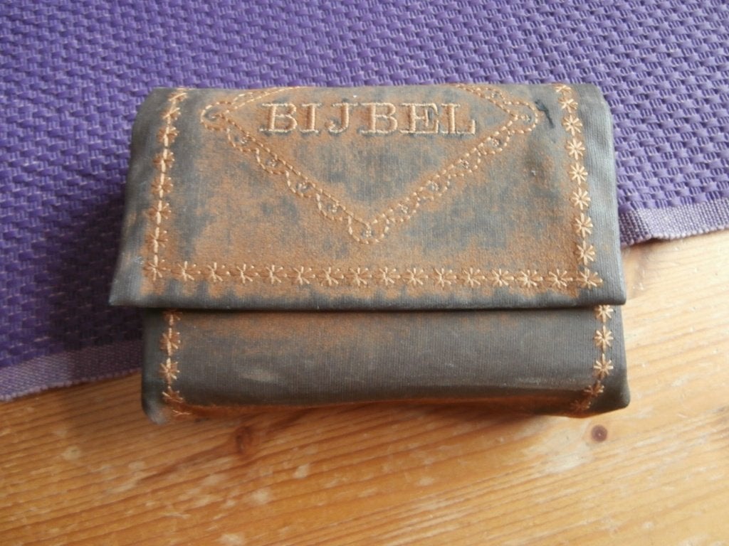 Bijbel met bruin stoffen hoesje Jongbloed Leeuwarden NBG, Antiek en Kunst, Ophalen of Verzenden, A. Jongbloed c.v. - Leeuwarden.