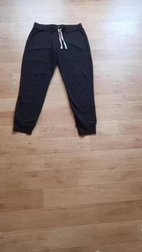 Joggingbroek, Zwart, Maat 42/44 (L), Ophalen of Verzenden, Zo goed als nieuw