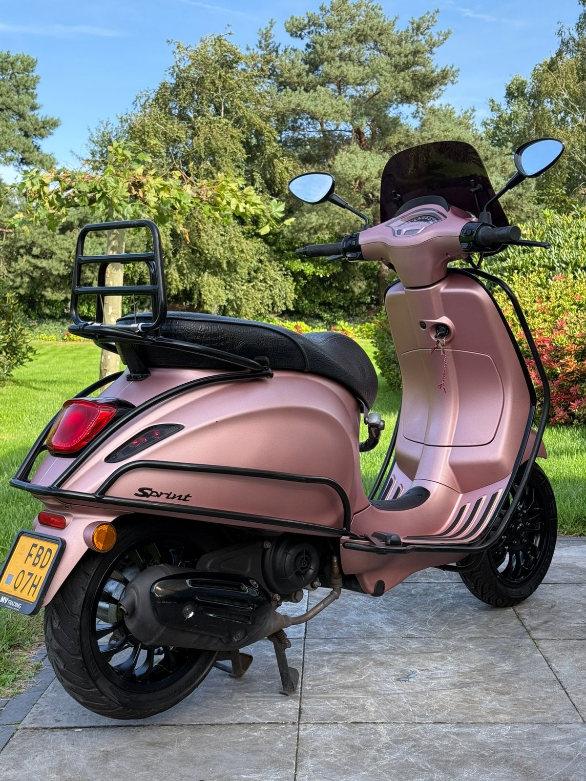 ⭐️Vespa sprint rose gold uniek 1e eigenaar Brom 9800 km⭐️, Ophalen, Zo goed als nieuw, Benzine