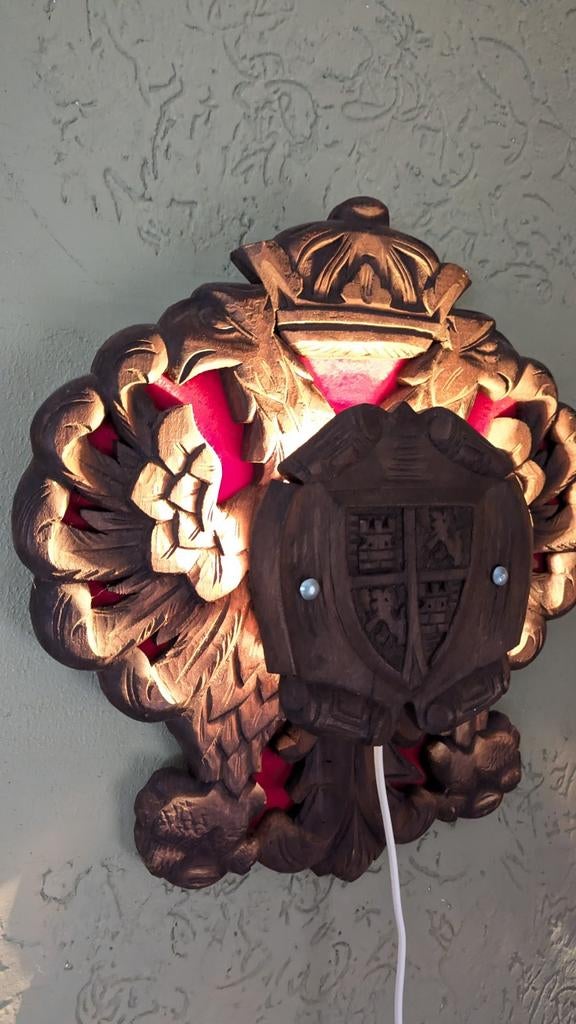 Houten Gesneden Wandschild Toledo met Verlichting, Antiek en Kunst, Kunst | Beelden en Houtsnijwerken, Ophalen of Verzenden