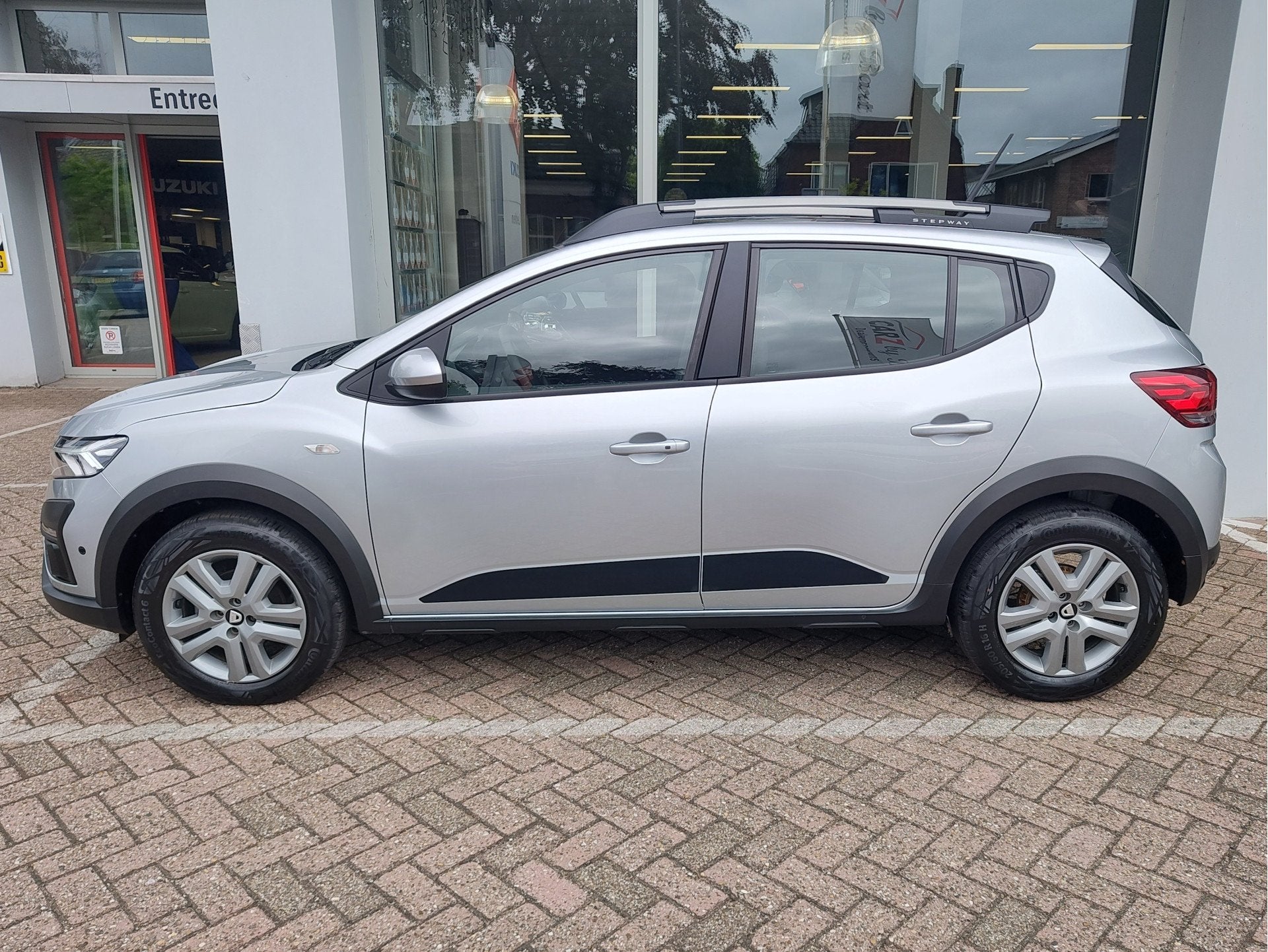 Dacia SANDERO Stepway 1.0 TCe 90 COMFORT AUTOMAAT Dodehoekse, Auto's, Dacia, 12 maanden, Stof, 49 €/maand, Origineel Nederlands