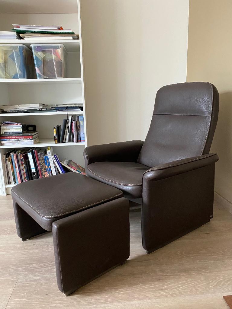 de Sede DS 50 relaxfauteuil met Ottoman, Huis en Inrichting, Fauteuils, Ophalen, 75 tot 100 cm, Zo goed als nieuw, Tijdloos