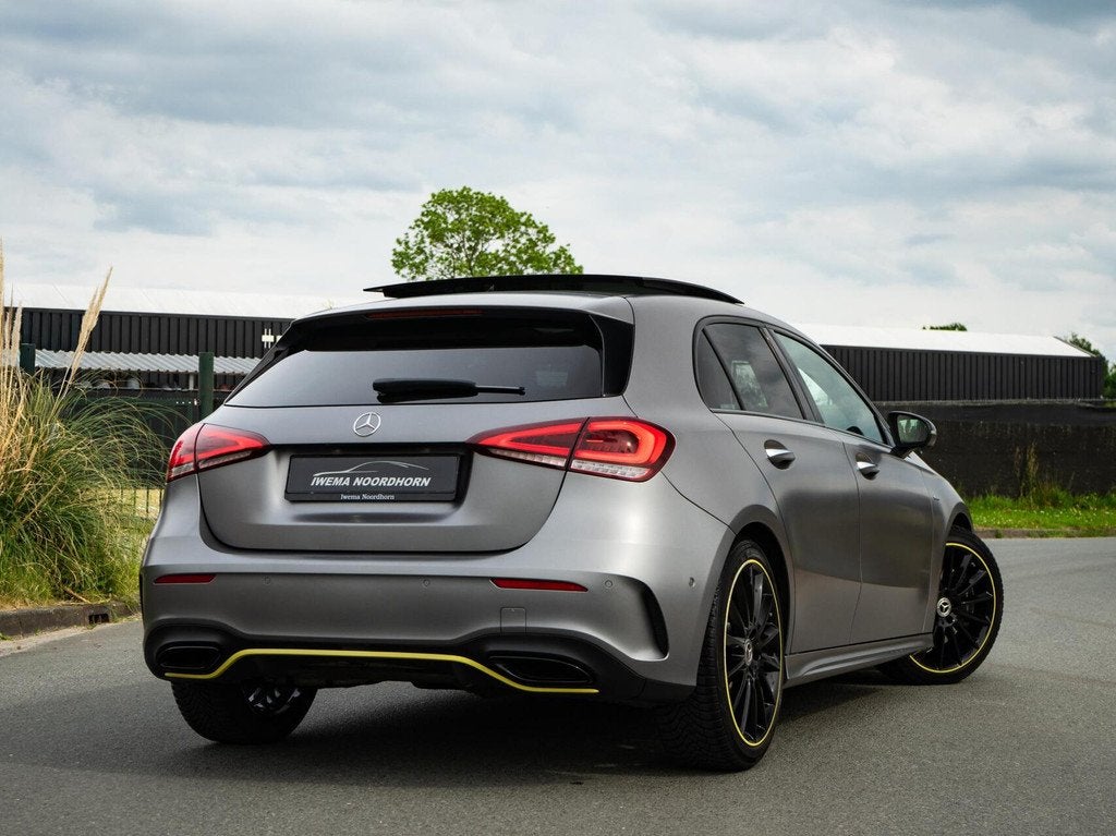 Mercedes A-klasse 250 4MATIC AMG EDTION 1 Panoramadak|360 ca, Automaat, 15 km/l, Zwart, 4 cilinders