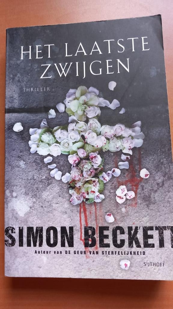 Simon Beckett - Het laatste zwijgen, Boeken, Thrillers, Zo goed als nieuw, Ophalen of Verzenden