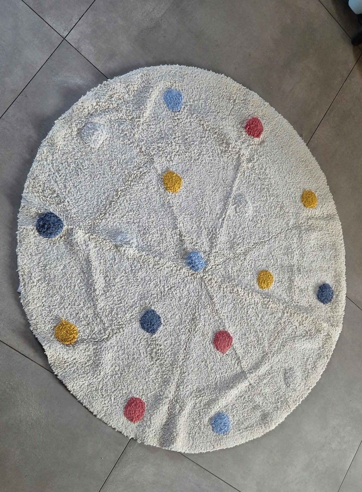 Hema vloerkleed met stippen - Rond - 120 cm, Ophalen, Gebruikt, 100 tot 150 cm, 100 tot 150 cm