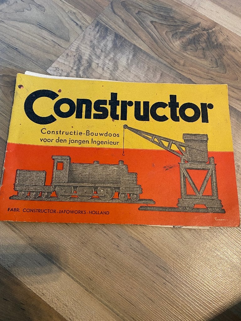 Constructor bouwdoos boekje.VERZENDEN MOGELIJK!!, Ophalen, Gelezen, Overige onderwerpen
