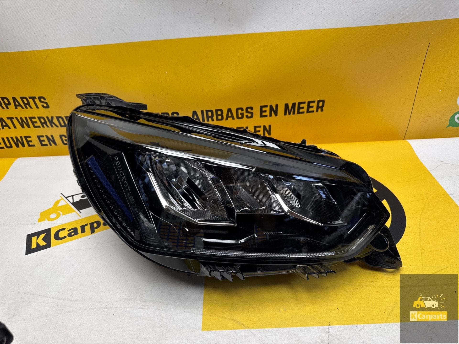 Koplamp PEUGEOT Rechts 208 II 2 2008 II 2 LED 19-23, Auto-onderdelen, Info@fabrikant.eu, Fabrikantstraat 1
1000 AA  Amsterdam, NL