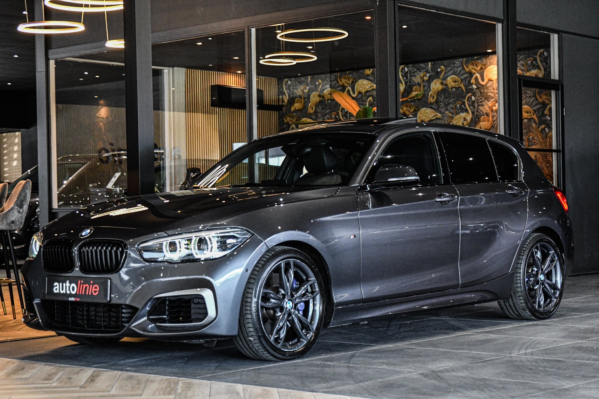 BMW 1-serie M140i High Executive, LCI2, Pano, Carbon, H.Kard, Auto's, Achterwielaandrijving, Gebruikt, 340 pk, 6 cilinders