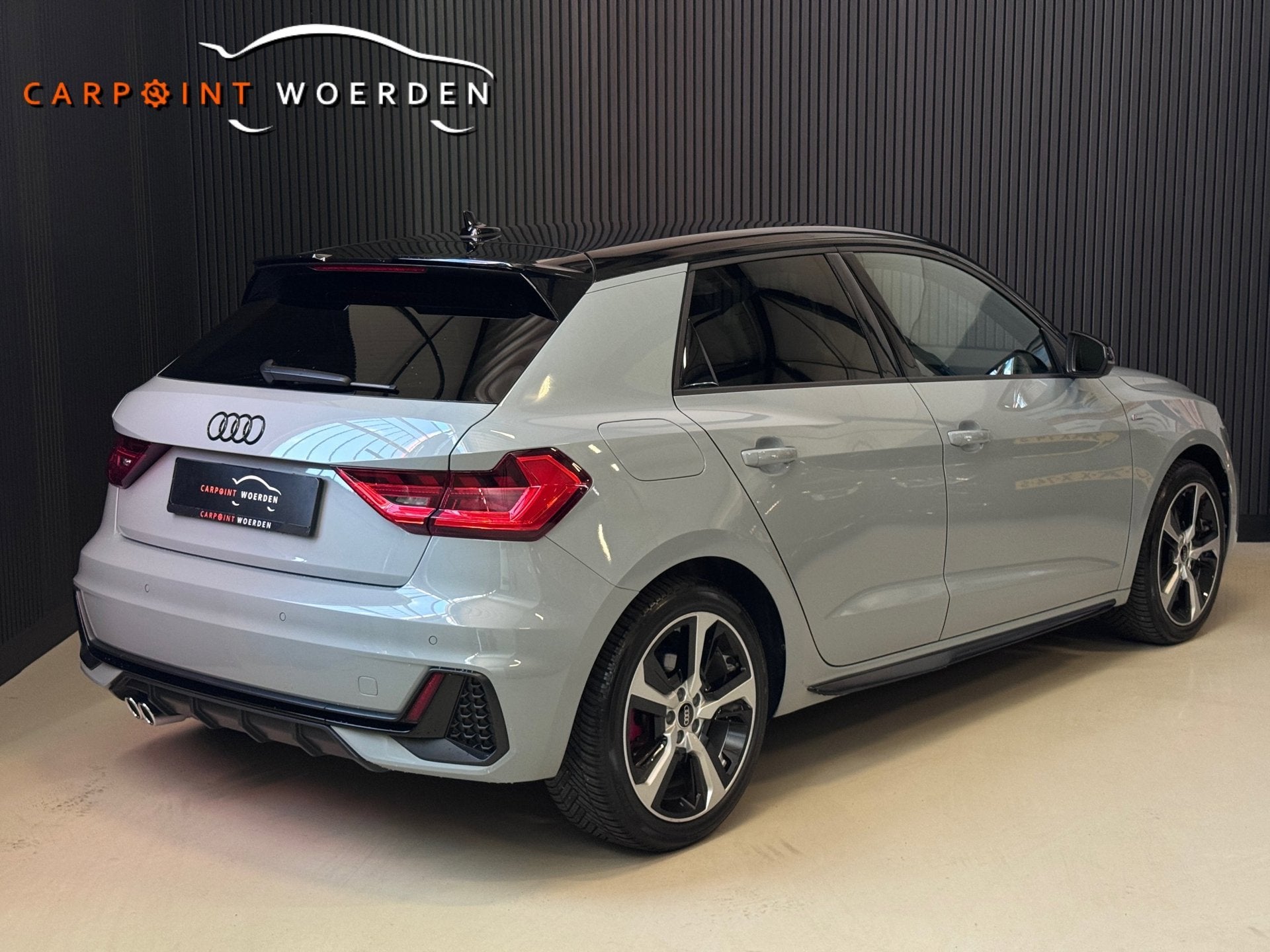 Audi A1 Sportback 40 TFSI 3X S-LINE | LED | 207 PK | VIRTUAL, Auto's, Audi, Zwart, 4 cilinders, 194 cc, Leder en Stof