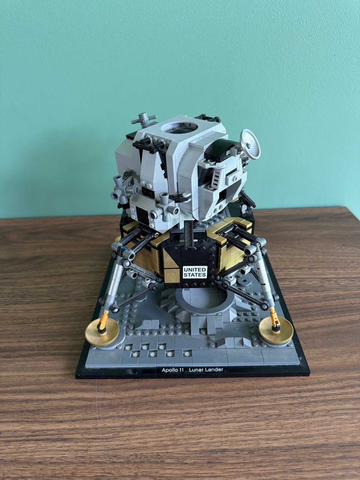 LEGO Creator Expert NASA Apollo 11 Lunar Lander, Ophalen of Verzenden, Zo goed als nieuw, Overige merken