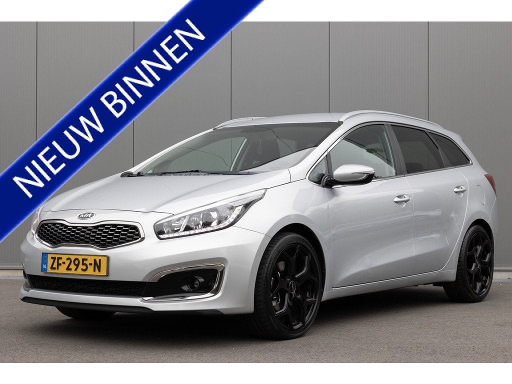 Kia cee'd Sportswagon 1.6 CRDI | NAVI | CRUISE | TREKHAAK |, 136 pk, Gebruikt, 4 cilinders, Leder en Stof