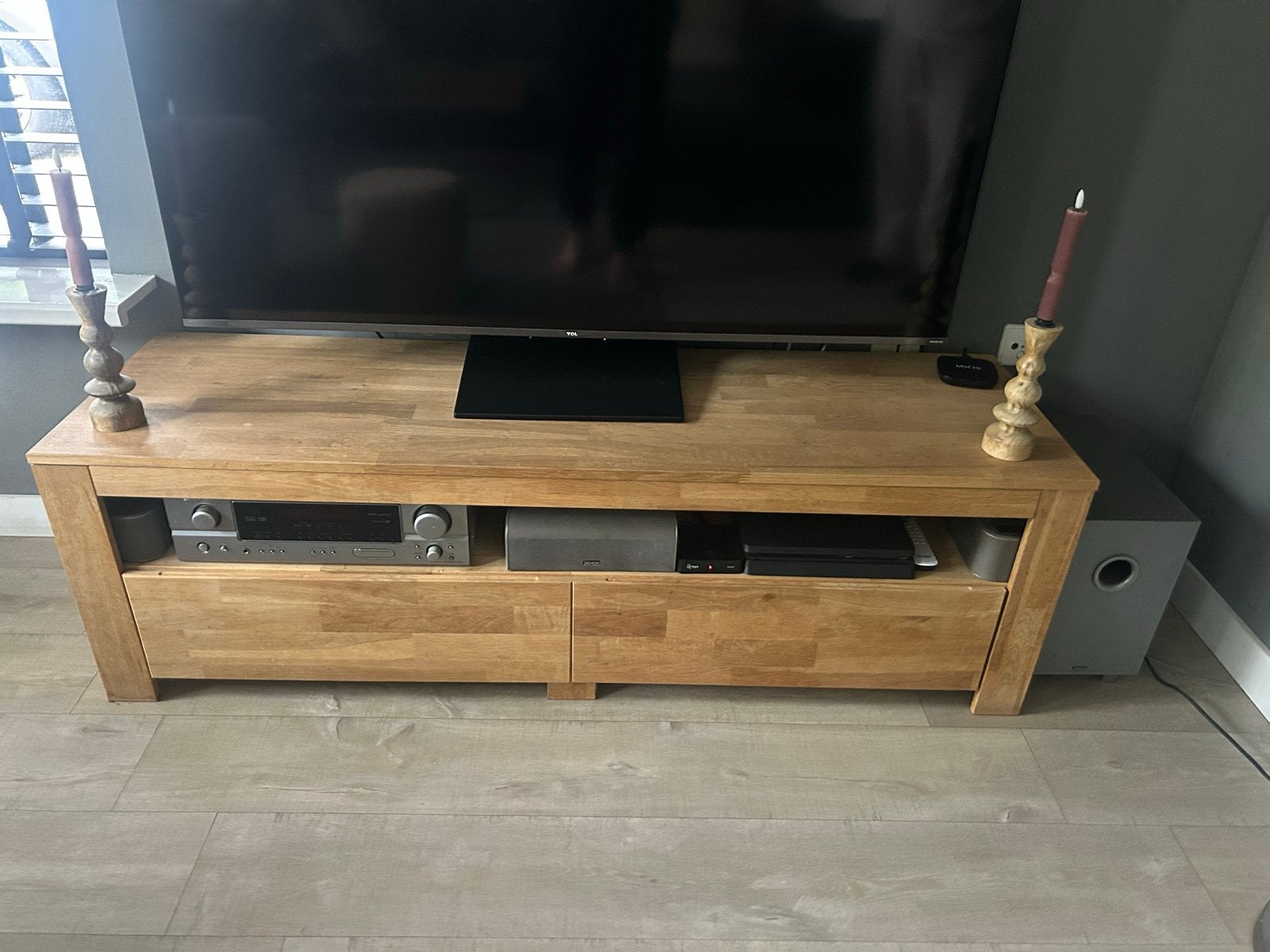 Houten tv-meubel met lades, Ophalen, Gebruikt, 100 tot 150 cm, Eikenhout