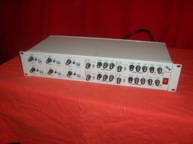 Gebruikt: FBT MMZ 8004 S 4 zone mixer, 20260441, Audio, Ophalen of Verzenden, Mteurope@outlook.com, MTE
