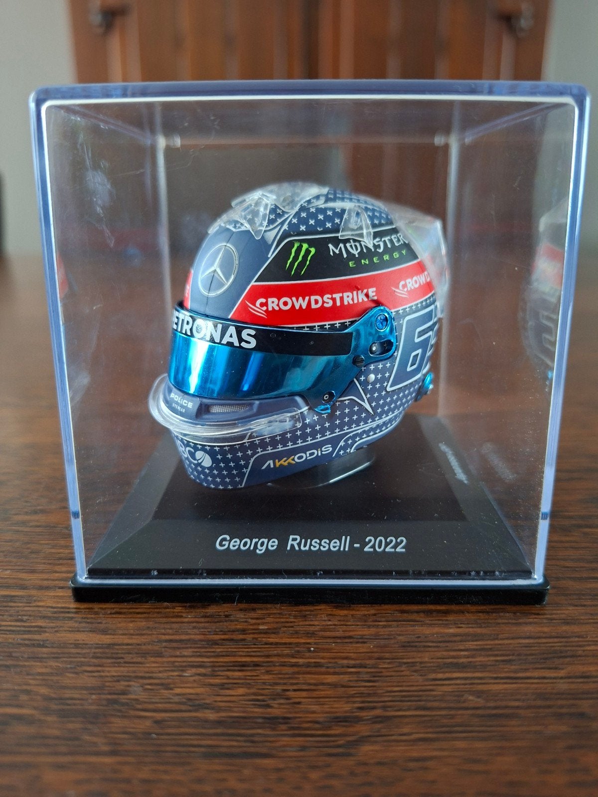 George Russell 2022 Japan GP helm schaalmodel, 1:50 of kleiner, Overige typen, Zo goed als nieuw, Ophalen