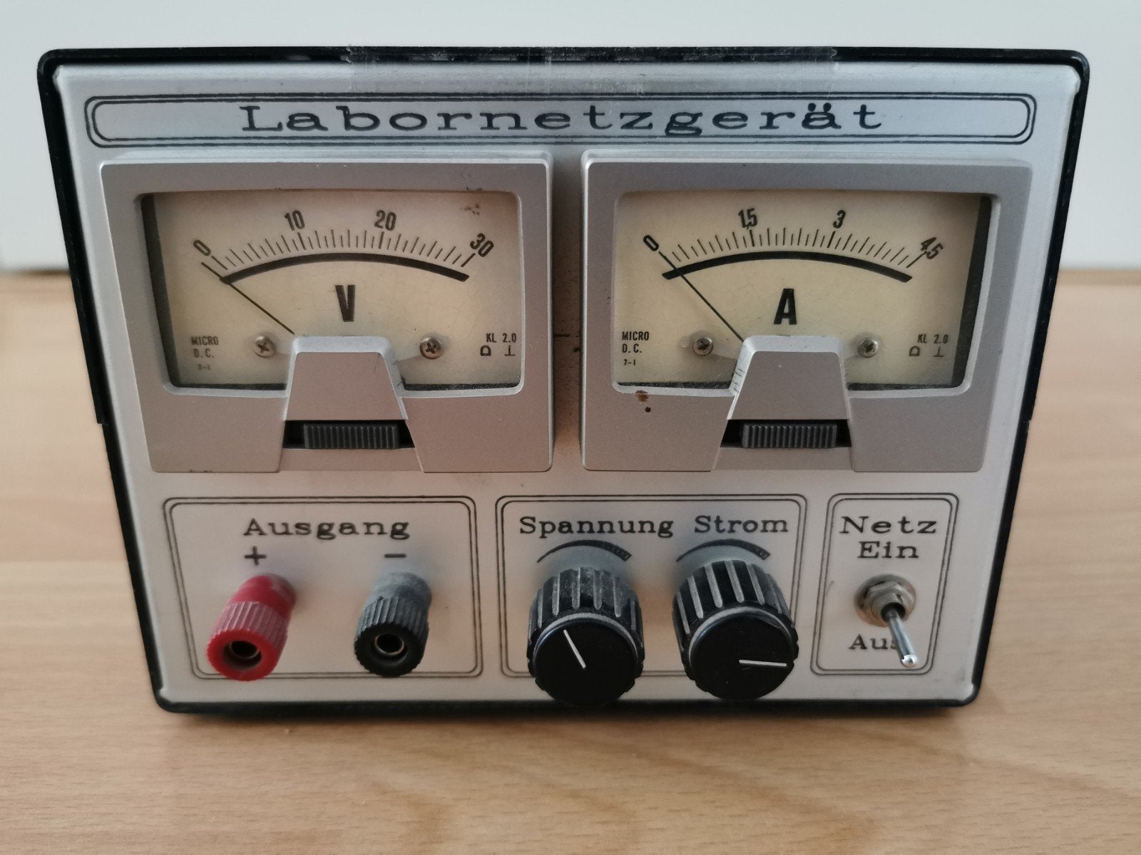 Analoge laboratorium voeding - defect, Ophalen, Gebruikt
