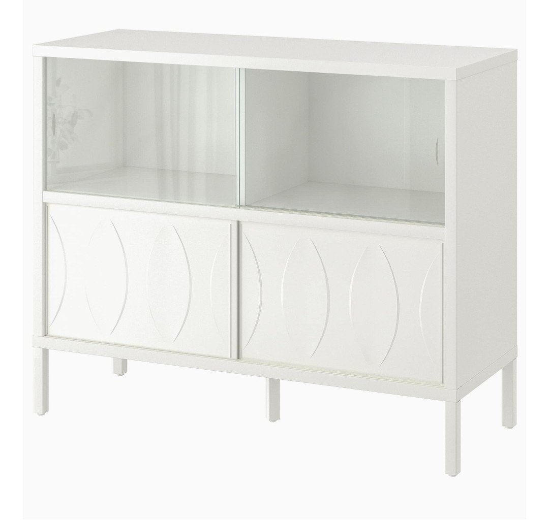 Ikea Kalknas vitrinekast met schuifdeuren, Ophalen, Zo goed als nieuw, Met deur(en)