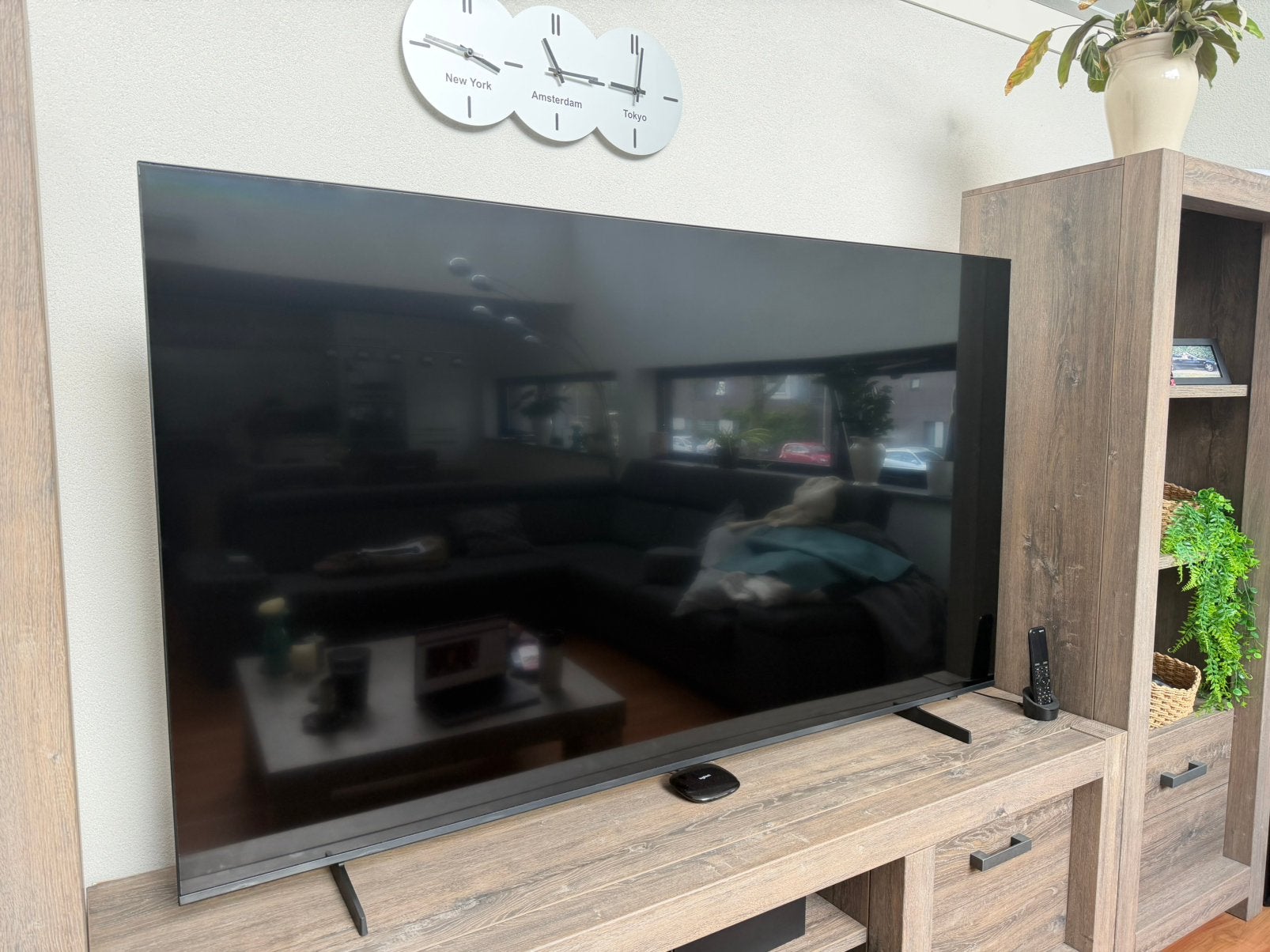 Samsung 75 inch 4K Smart TV U8070F, 1 maand oud, gloednieuw, Ophalen, LED, 50 Hz, Zo goed als nieuw