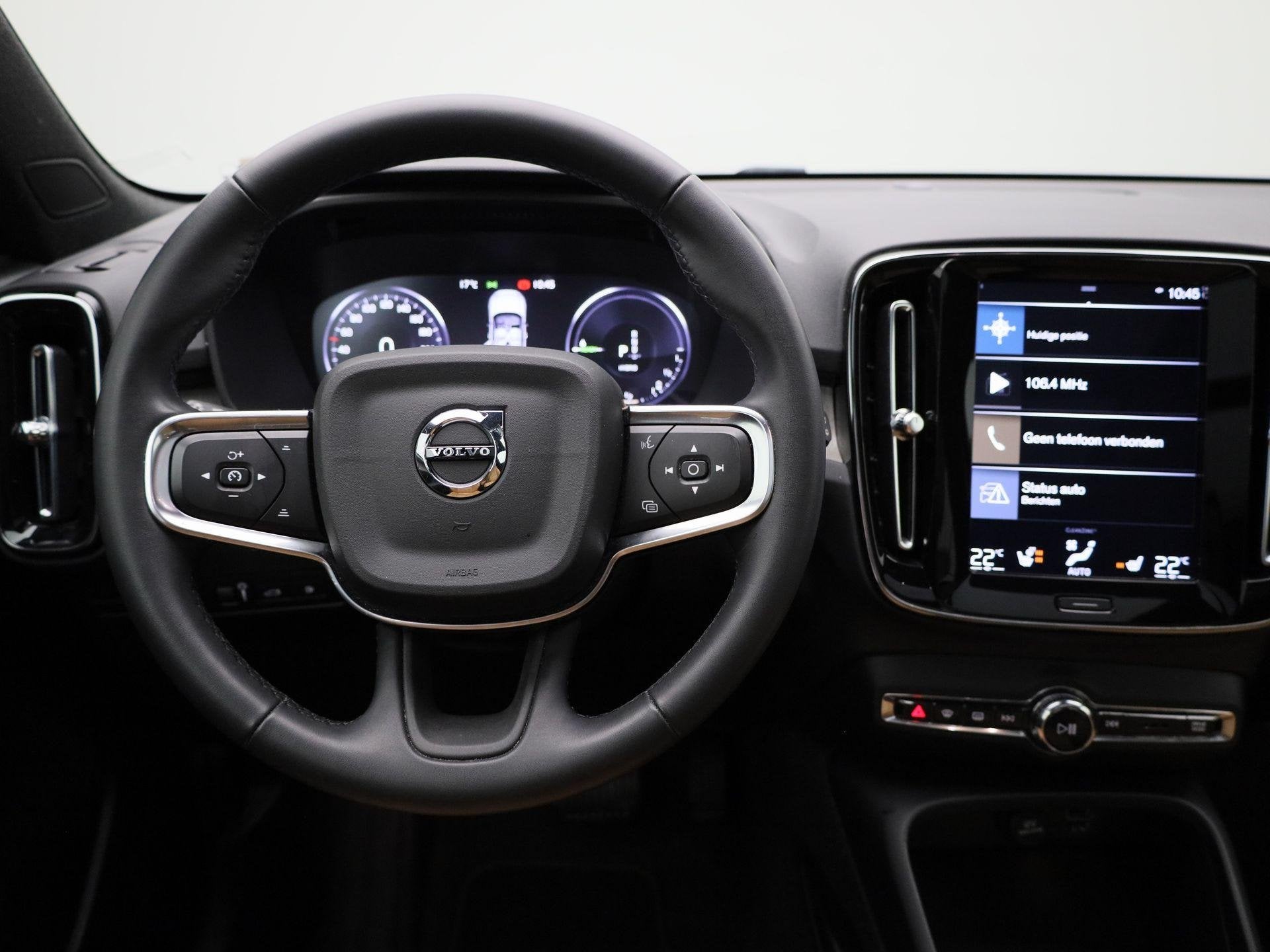 Volvo XC40 1.5 T4 Recharge Inscription | Automaat | Panorama, 12 maanden, Euro 6, 1712 kg, Blauw