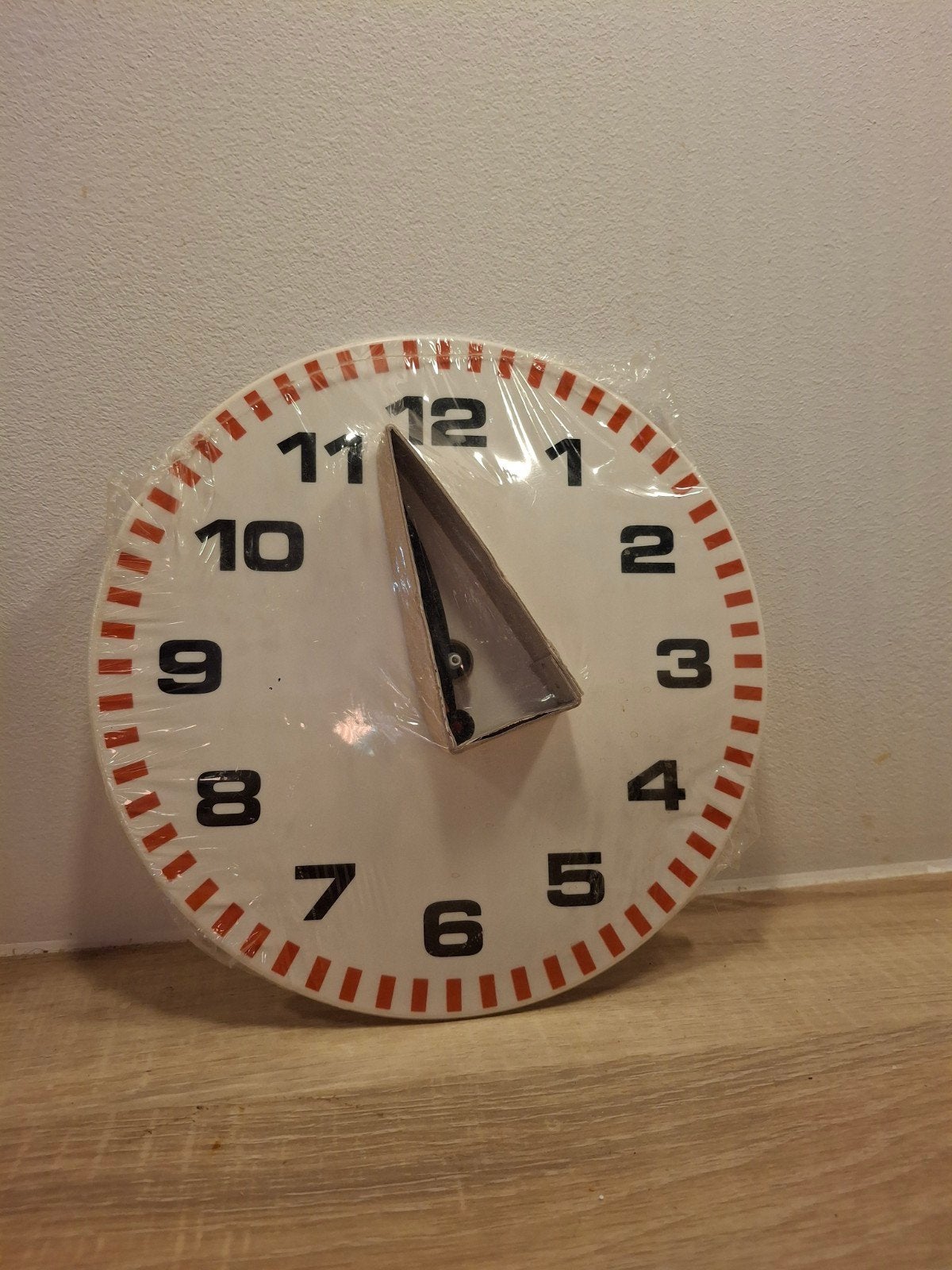 IKEA Kompis Wandklok - Nieuw in verpakking, Ophalen of Verzenden, Nieuw