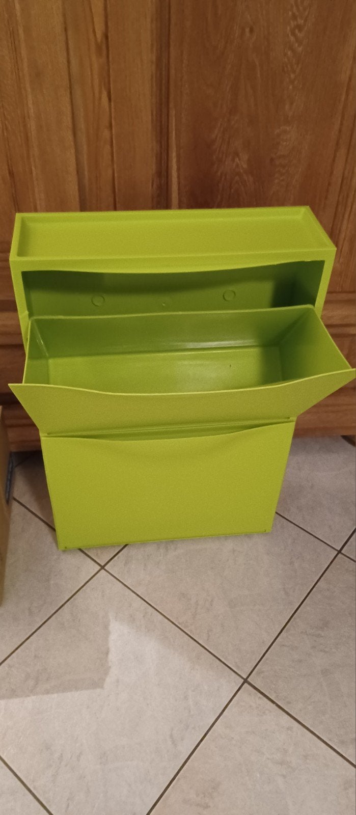 schoenenkast/bak 2 stuks lime groen, Ophalen, Zo goed als nieuw