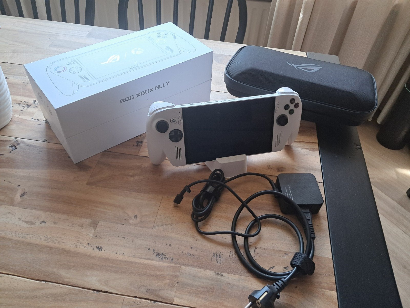 ASUS XBOX ROG Ally handheld gaming console, Spelcomputers en Games, Spelcomputers | Overige, Ophalen of Verzenden, ASUS, Zo goed als nieuw