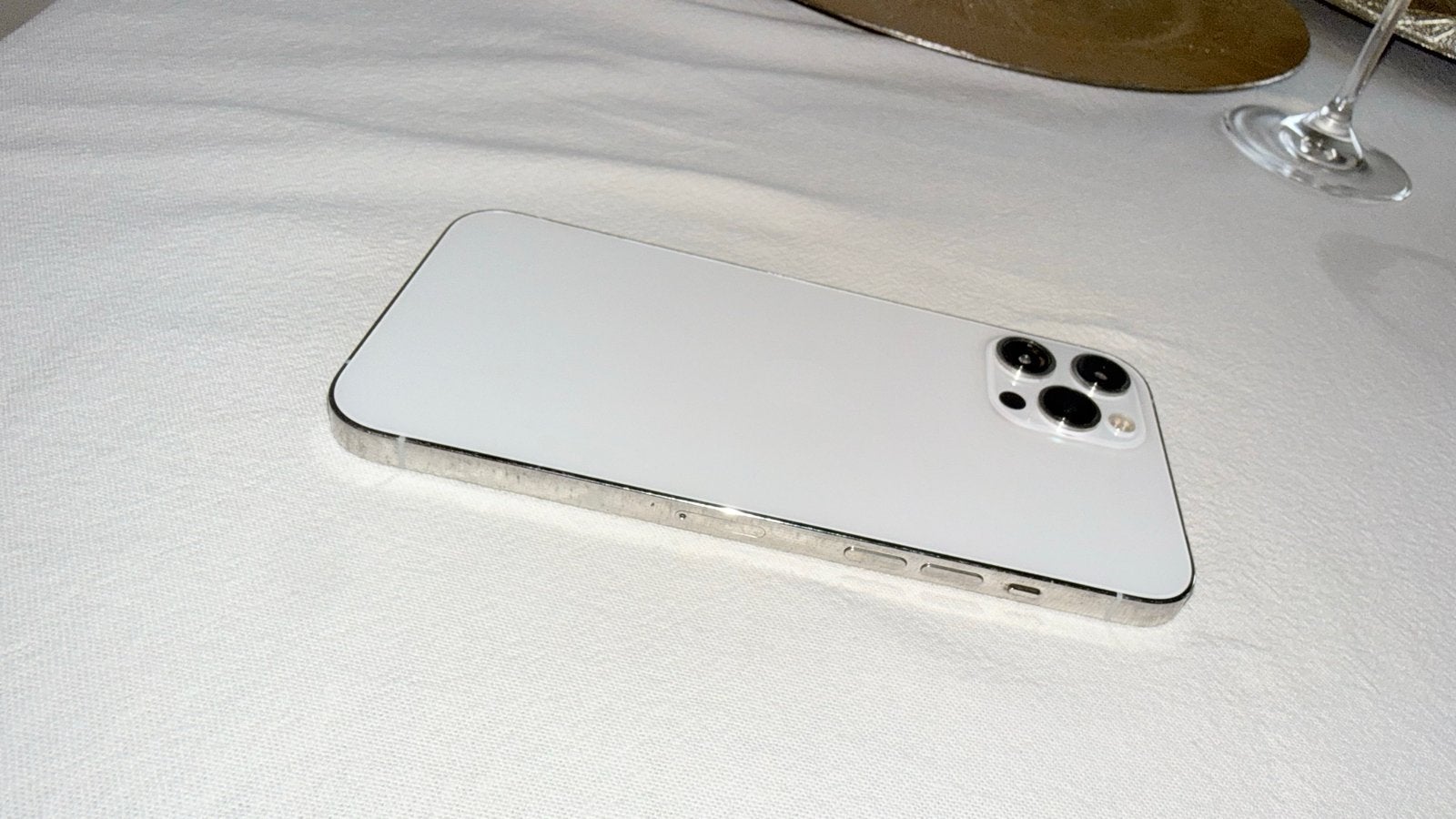 Foto 3 van iPhone 12 Pro Max 256GB Wit
