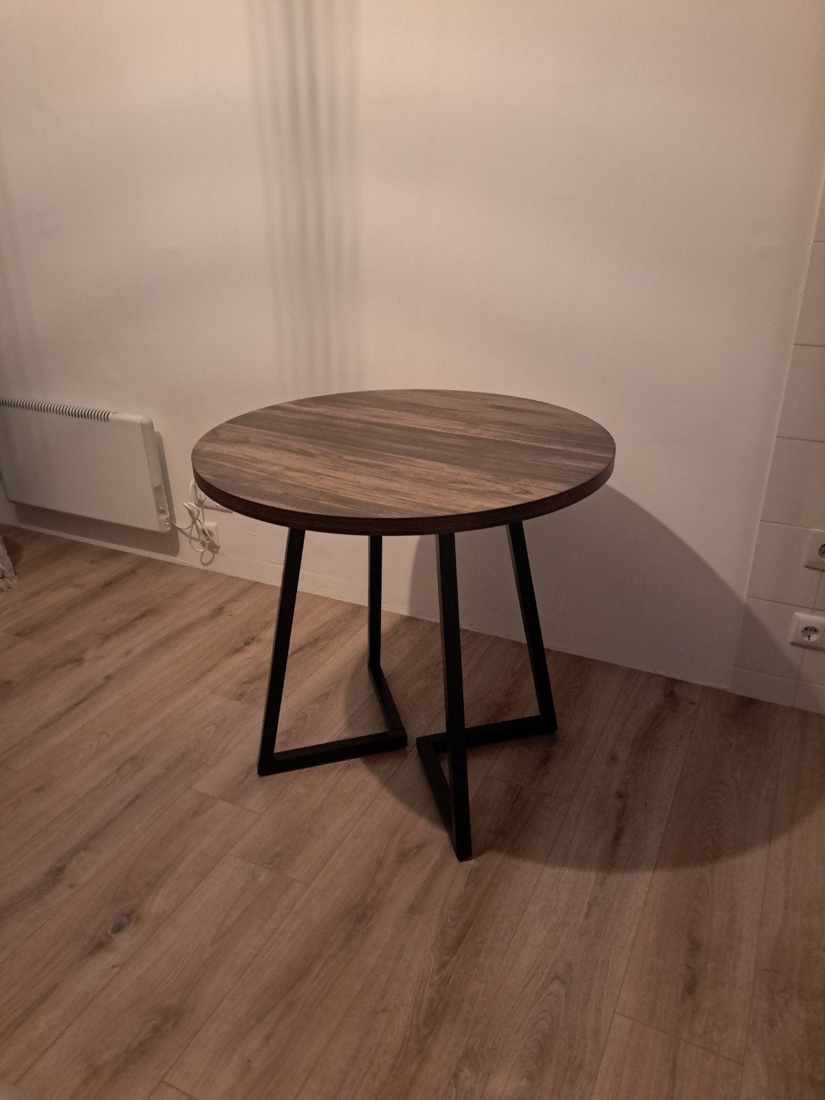 Prachtige Industriele Eettafel - 80x80x75 - MDF - 4P, Huis en Inrichting, Ophalen, Zo goed als nieuw, 75 cm of meer, 60 cm of meer