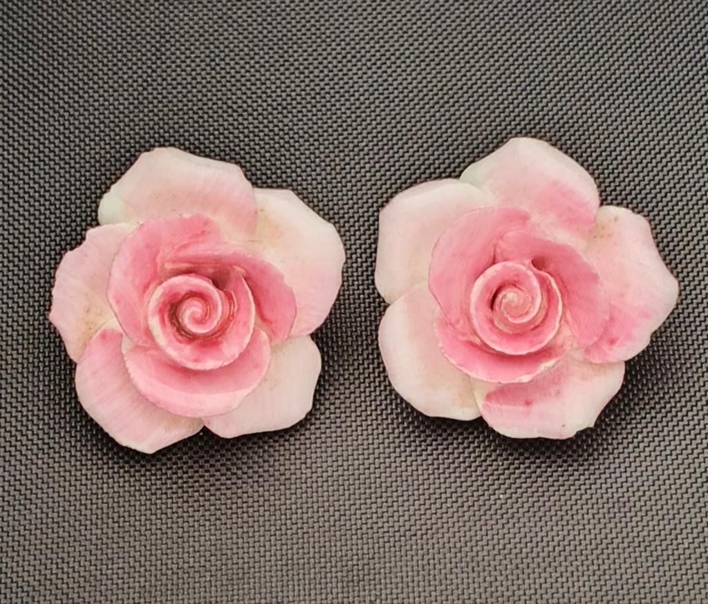 Vintage Roze Rozen porseleinen Oorbellen - Clip-on, Ophalen of Verzenden, Zo goed als nieuw, Roze, Overige materialen