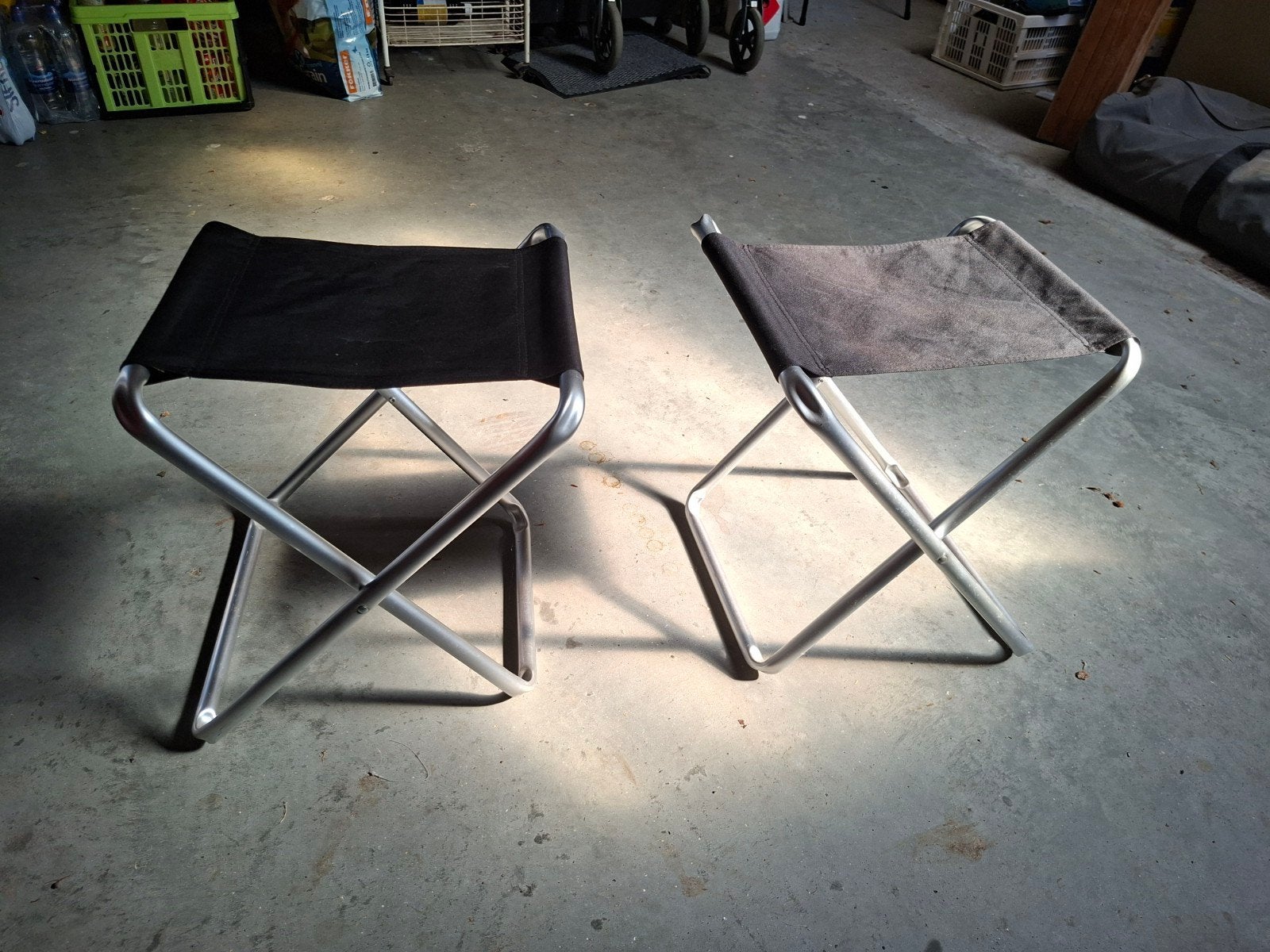 2x Campingtafel en 2x Campingstoel - Compact en Draagbaar, Ophalen, Gebruikt, Campingtafel