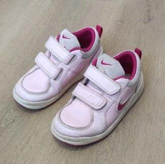 Nike schoenen sneakers roze, maat 26, Gebruikt, Meisje, Sportschoenen, Ophalen of Verzenden