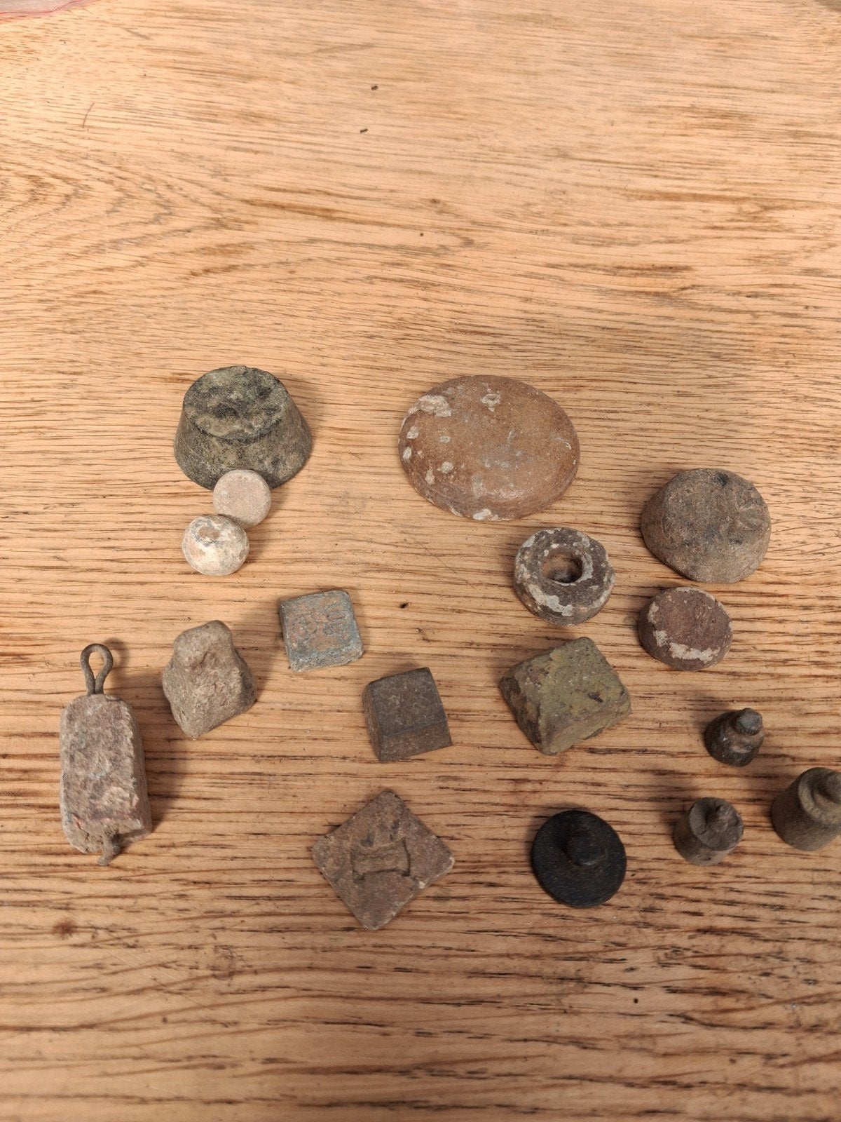 Lot gewichten en bodemvondsten uit de Betuwe, Antiek en Kunst, Ophalen of Verzenden