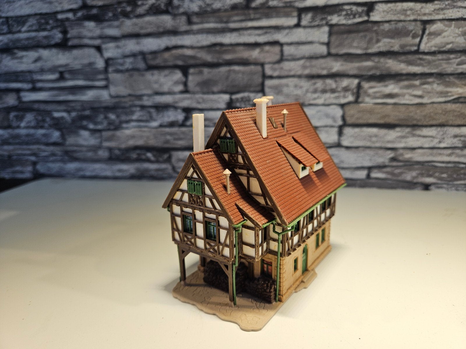 Vakwerkhuis Duits huis N spoor 1:160 modeltrein, Overige merken, Gebruikt, Gelijkstroom of Wisselstroom, Brug, Tunnel of Gebouw