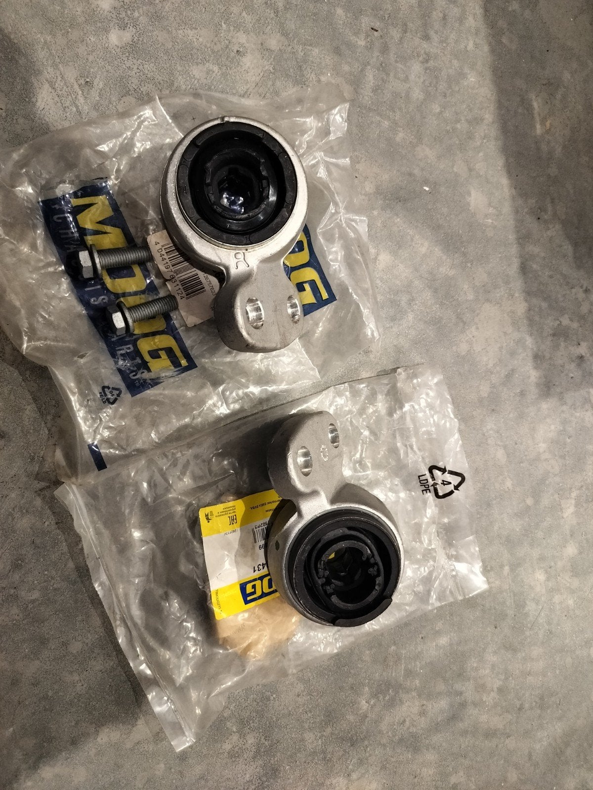 Nieuwe Moog draagarmrubbers voor BMW (BM-SB-13431), Ophalen, Nieuw, BMW