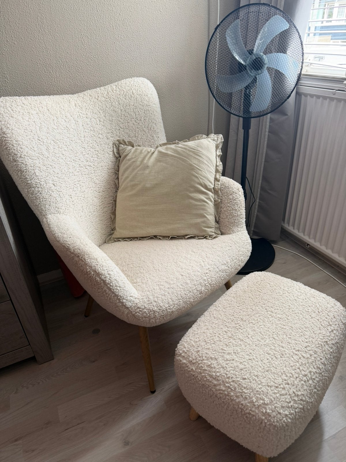 Teddy stoel met poef, Huis en Inrichting, Fauteuils, Ophalen, 75 tot 100 cm, Zo goed als nieuw, Stof