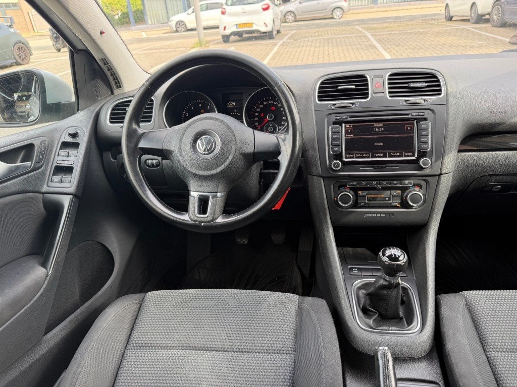 Volkswagen GOLF 1.6 Trendline 5drs CLIMA NAVI LMV RIJDT GOED, Gebruikt, 4 cilinders, 49 €/maand, Golf