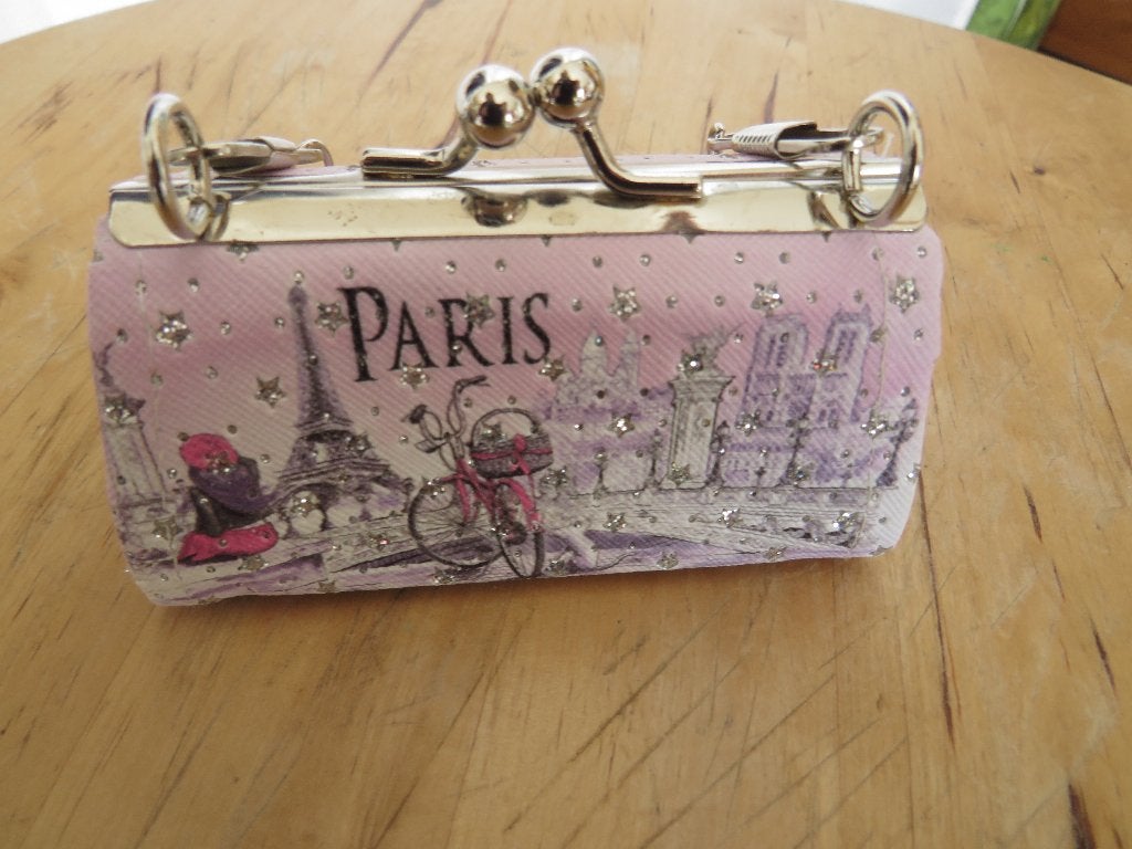 paris toeristen portemonnee make up tasje met kettinkje, Ophalen of Verzenden, Zo goed als nieuw, Roze, Met knipsluiting
