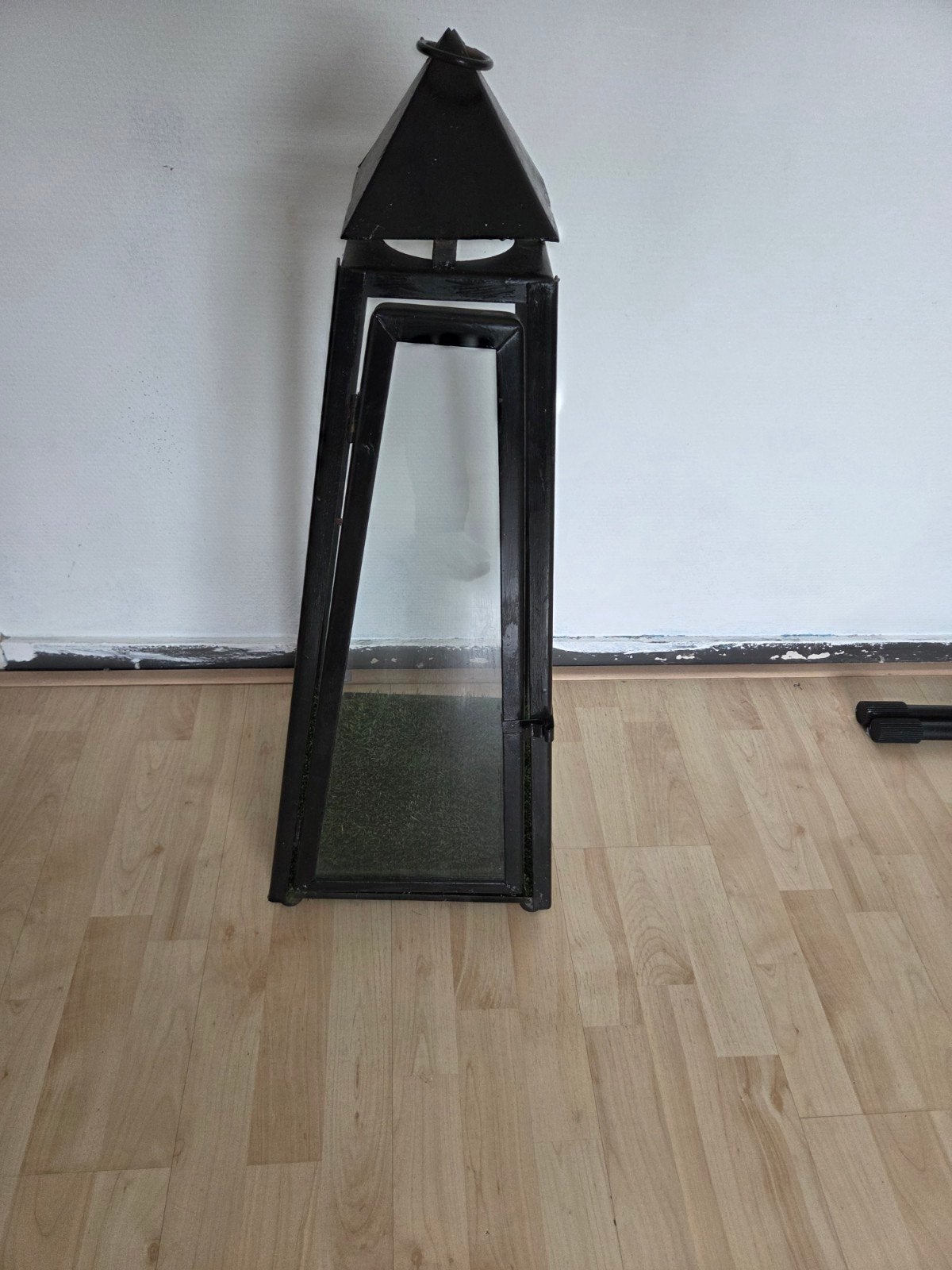 Grote Zwarte Metalen Lantaarn - Sfeervolle Verlichting, Huis en Inrichting, Woonaccessoires | Kandelaars en Kaarsen, Ophalen, Gebruikt
