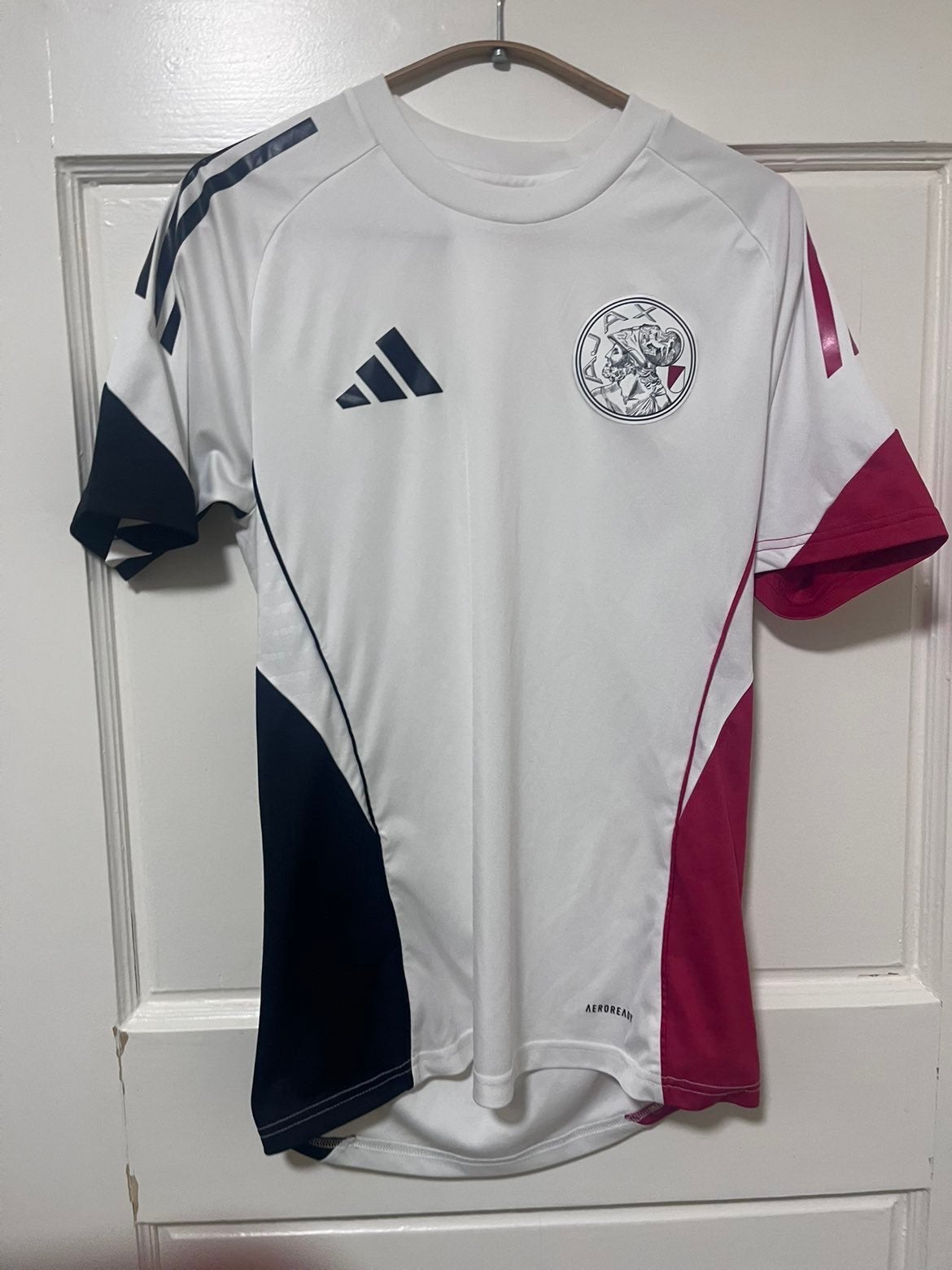 Ajax traningshirt, Sport en Fitness, Voetbal, Maat XS of kleiner, Ophalen of Verzenden, Nieuw, Shirt