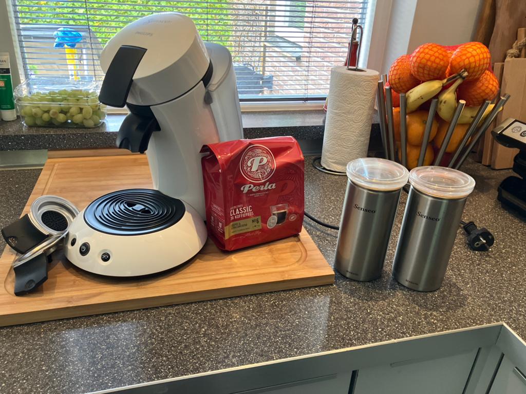 Senseo koffie aparaat met accesoires en koffie pads, Koffiemachine, Ophalen of Verzenden, Zo goed als nieuw, 1 kopje