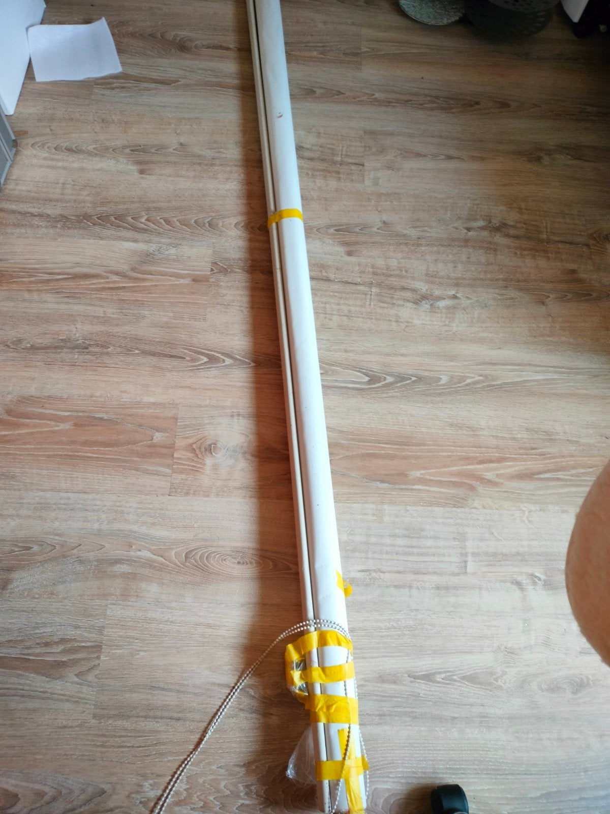 Rolgordijn wit - 1.95m breed - met gebruikssporen, Ophalen of Verzenden, Gebruikt, Wit, Rolgordijn