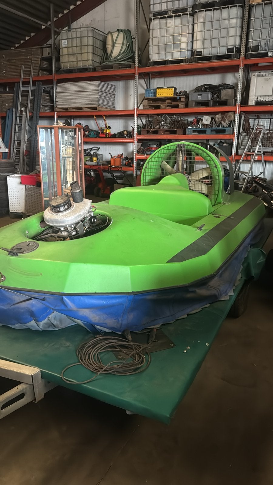 Hovercraft met aanhanger, Ophalen